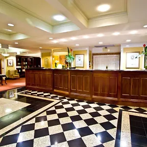 4* Aparthotel Adina Anzac Square